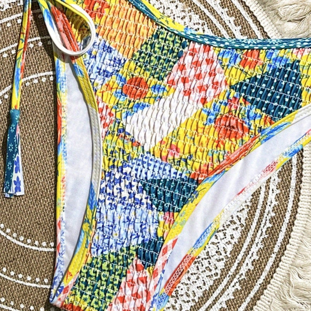 Women's bandeau bikini with playful design and side tying band Mune Fashion