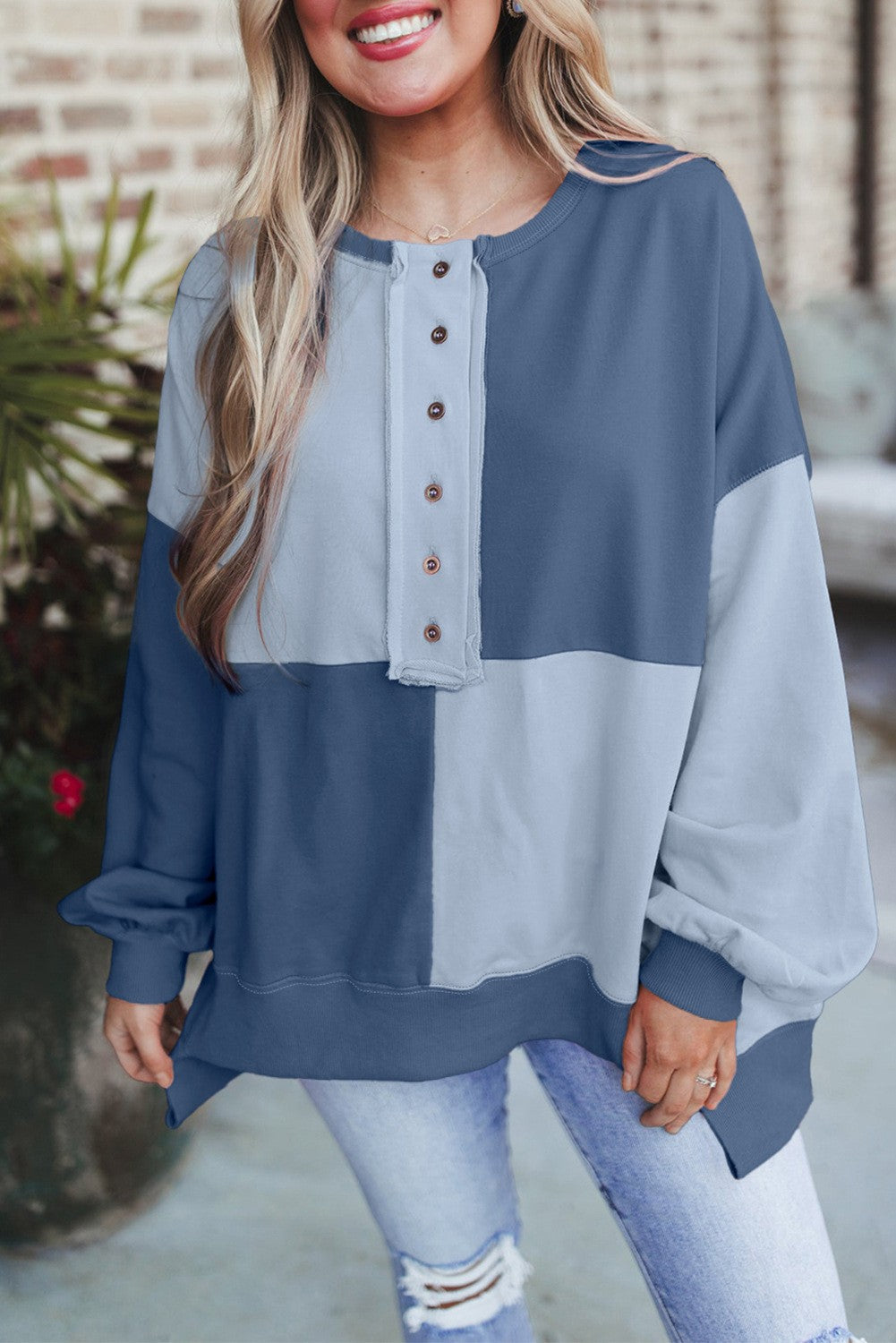 Women's Oversize Colorblock Sweatshirt with Henley Button Placket, Balloon Sleeves and Ribbed Hem Mune Fashion