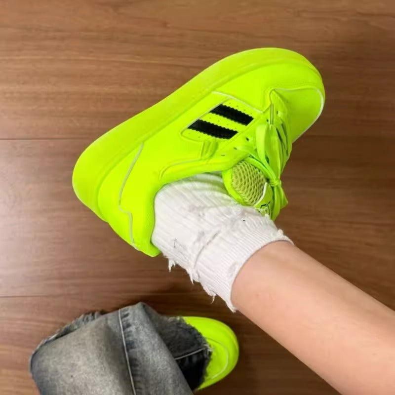 Ladies Trendy Sneakers with Reflective Accents and Cushioning Sole Mune Fashion