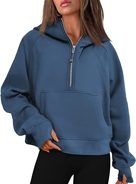Women's short cut hoodie with half zipper and kangaroo pocket Mune Fashion