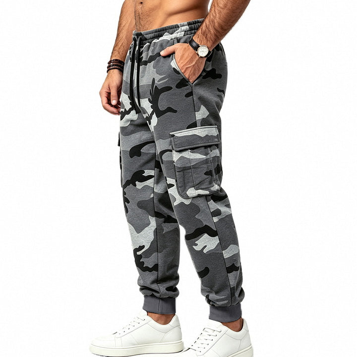 Men's cargo jogging pants with elastic waistband, multiple pockets and sporty fit Mune Fashion