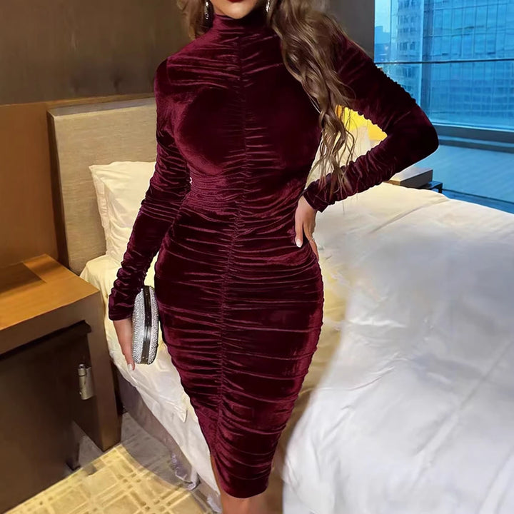 Women Elegant figure-hugging velvet dress Mune Fashion