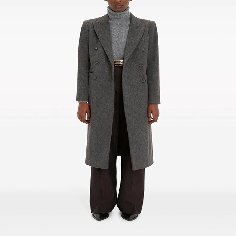 Women's double-breasted long coat in tailoring look with slim silhouette and distinctive shoulder Mune Fashion