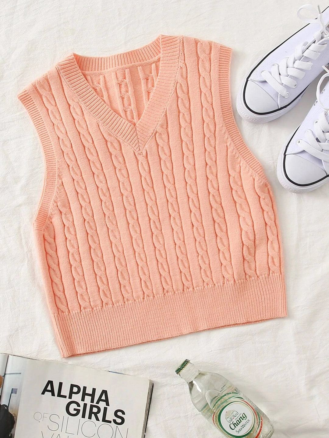 Women Classic Cable Knit Vest with Slim Fit and V-Neck Mune Fashion