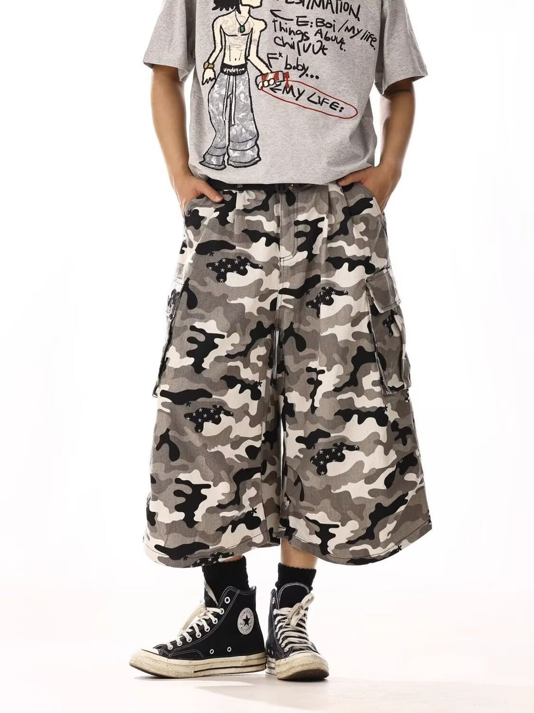Men's cargo shorts with a loose fit and camouflage pattern Mune Fashion