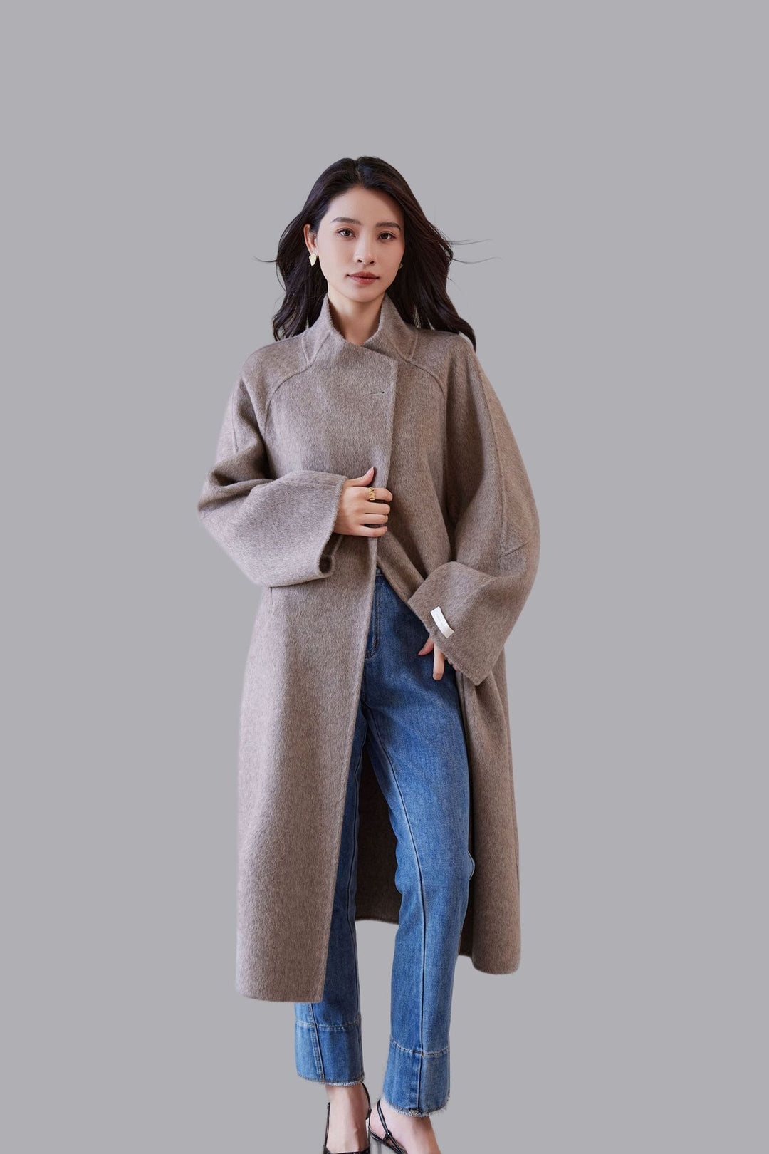 Women's Oversized Wool Coat with Stand Collar and Single-Button Closure Mune Fashion