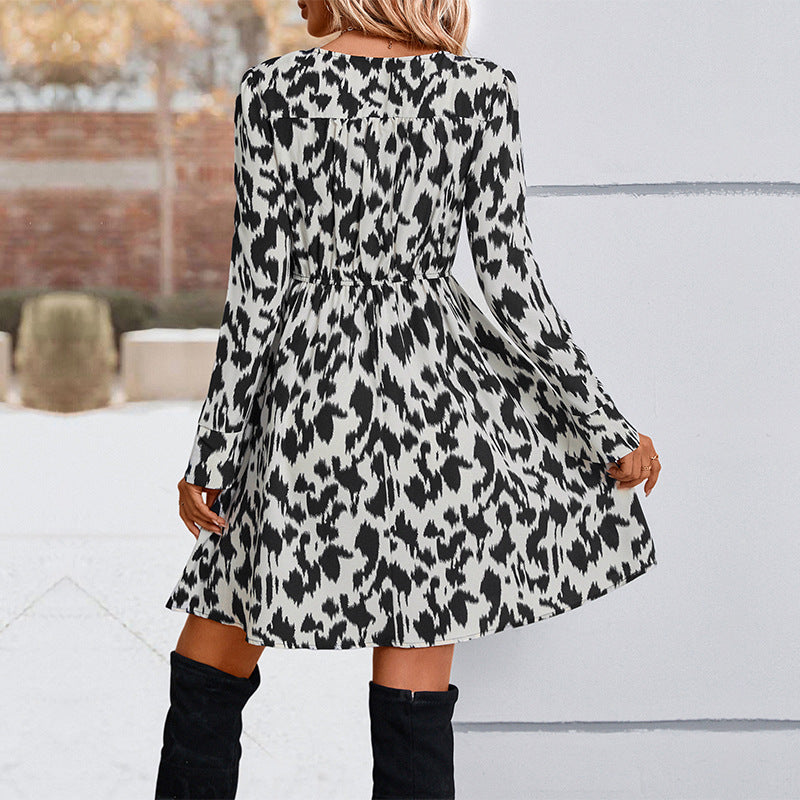 Women Elegant Wrap Dress with Decorative Details Mune Fashion