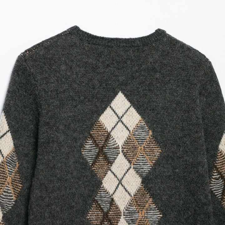Women's Short-Cut Argyle Cardigan in Retro Knit with Golden Decor Buttons Mune Fashion
