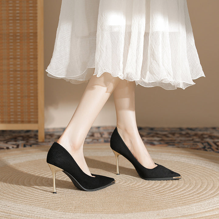 Women's velvet pumps with narrow gold-colored stiletto heel and metal cap detail Mune Fashion
