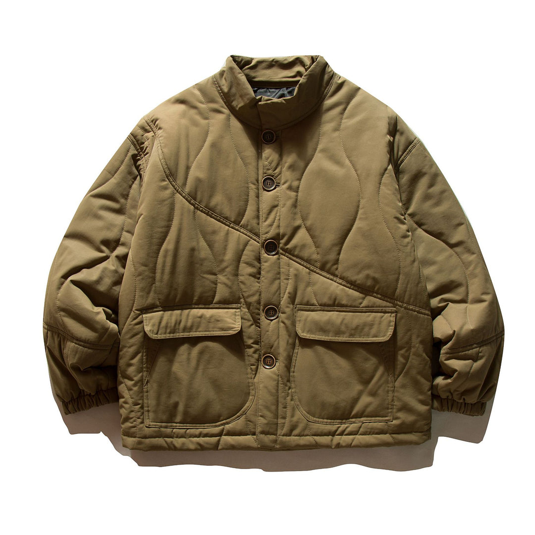 Men's short-cut quilted field blouson jacket with wave quilting, stand-up collar and flap pockets Mune Fashion