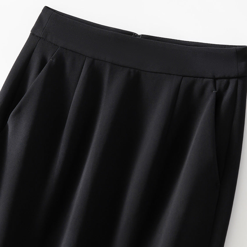 Ladies midi skirt made of satin with lace trim and side pockets Mune Fashion