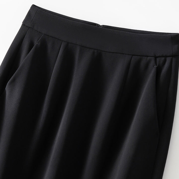 Ladies midi skirt made of satin with lace trim and side pockets Mune Fashion