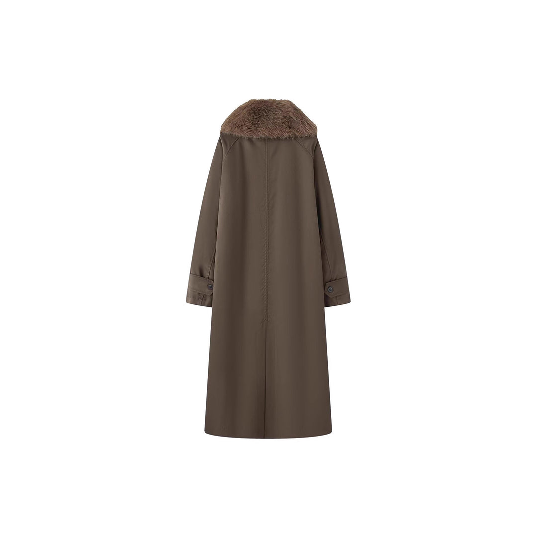 Women's longer Oversize wool coat with removable faux fur collar and side inset pockets Mune Fashion