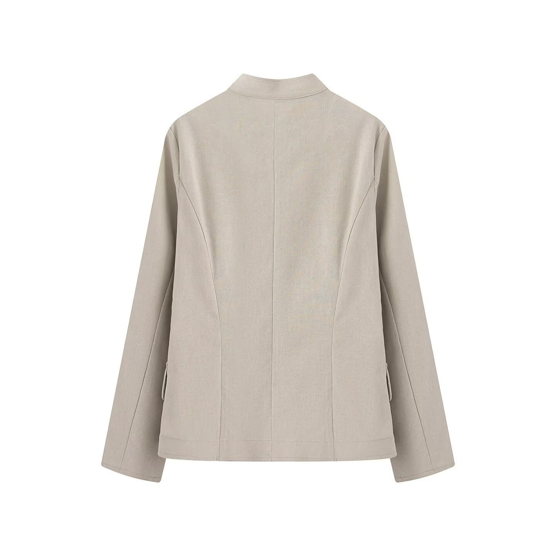 Women's short blazer in military style with stand-up collar and decorative metal buttons Mune Fashion