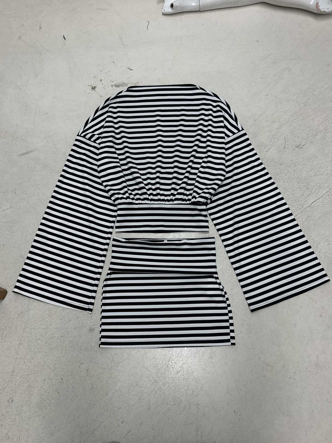 Women striped cut-out long sleeve with wide arm and tailored layering Mune Fashion
