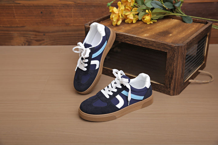 Women's low retro sneakers made of suede and textile mix with patterned rubber sole Mune Fashion