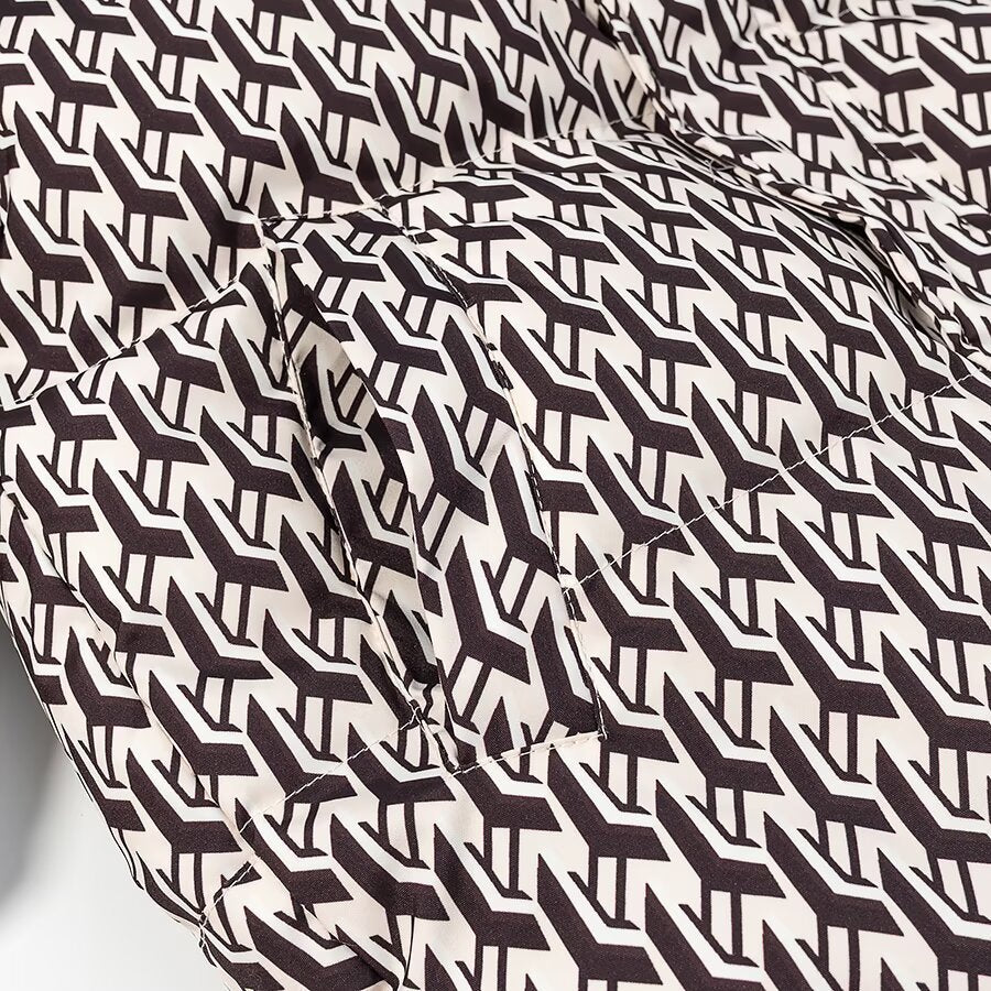 Women's quilted jacket with high collar and graphic jacquard pattern Mune Fashion
