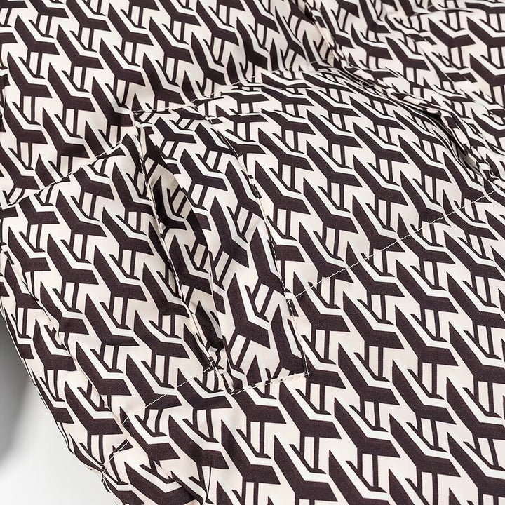 Women's quilted jacket with high collar and graphic jacquard pattern Mune Fashion