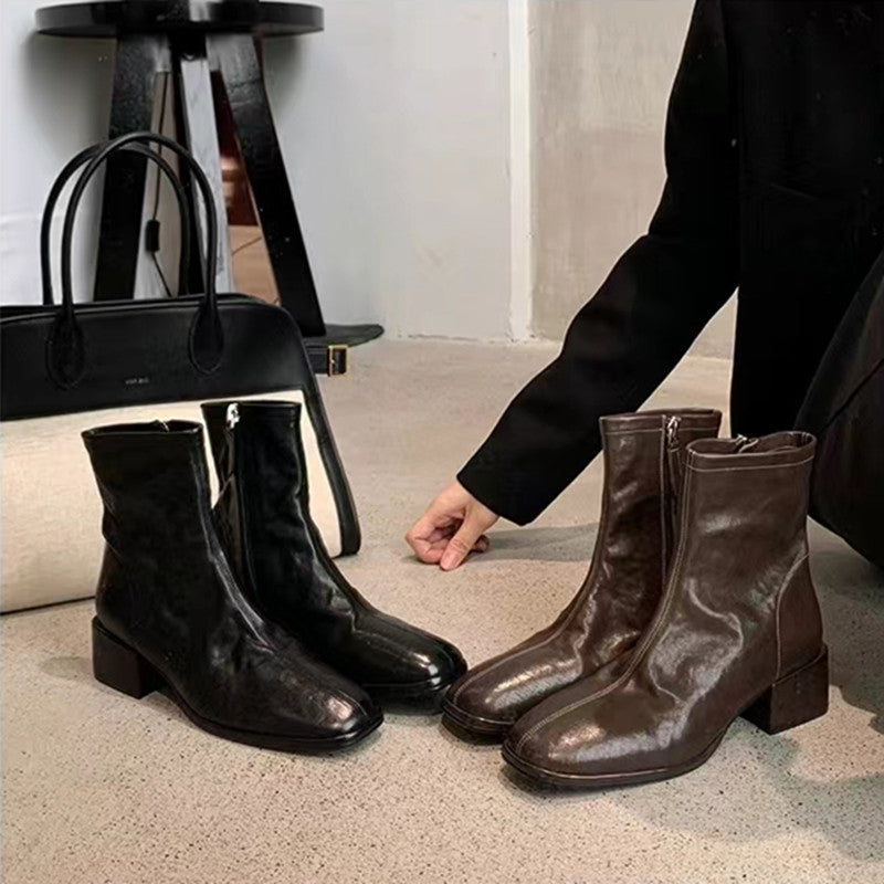Ladies ankle-high smooth leather ankle boots with medium block heel and side zipper Mune Fashion