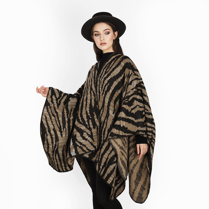 Ladies Rectangular Ruana-Overlay with Extravagant Animal-Jacquard and Open Draping Mune Fashion