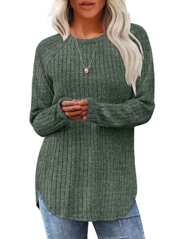 Women's ribbed knit pullover with round neckline oversized fit and side slits Mune Fashion