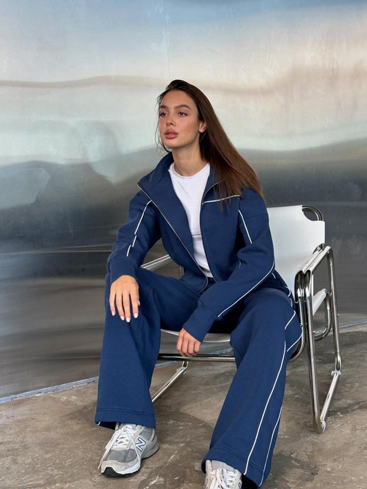 Women's two-piece sport loungewear set with stand-up collar and contrast piping Mune Fashion