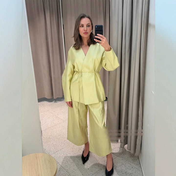 Women's wrap blazer with drawstring and wide culotte pants two-piece Mune Fashion