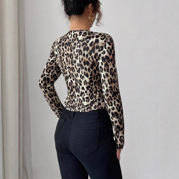 Women's tailored short blazer made of stretch jersey with leopard pattern and slim fit Mune Fashion