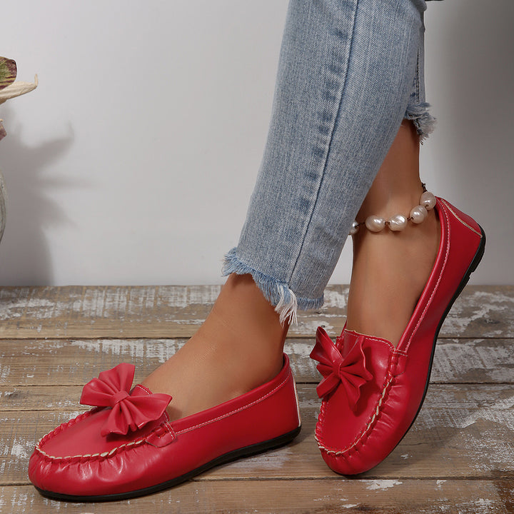 Ladies Comfortable Moccasins with Bow Detail Mune Fashion