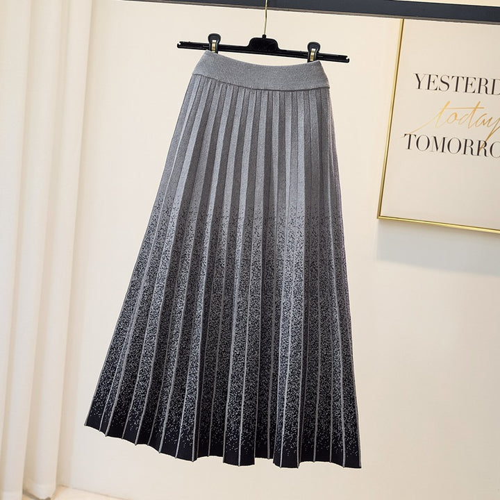 Ladies Elegant Pleated Skirt with Contrasting Stripes Mune Fashion