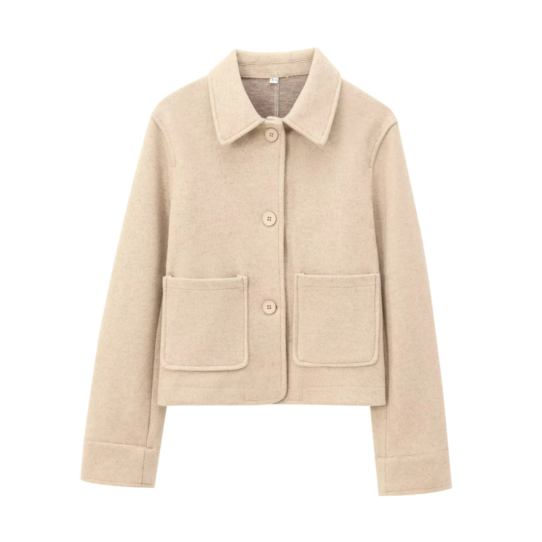 Women's short wool jacket with shirt collar, patch pockets and clean boxy silhouette Mune Fashion