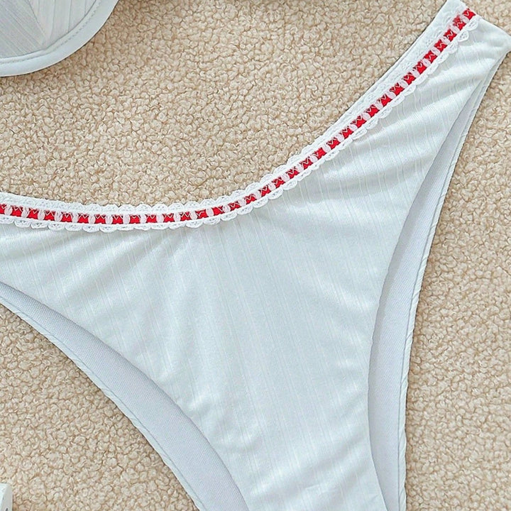 Women padded bikini with contrasting accents Mune Fashion