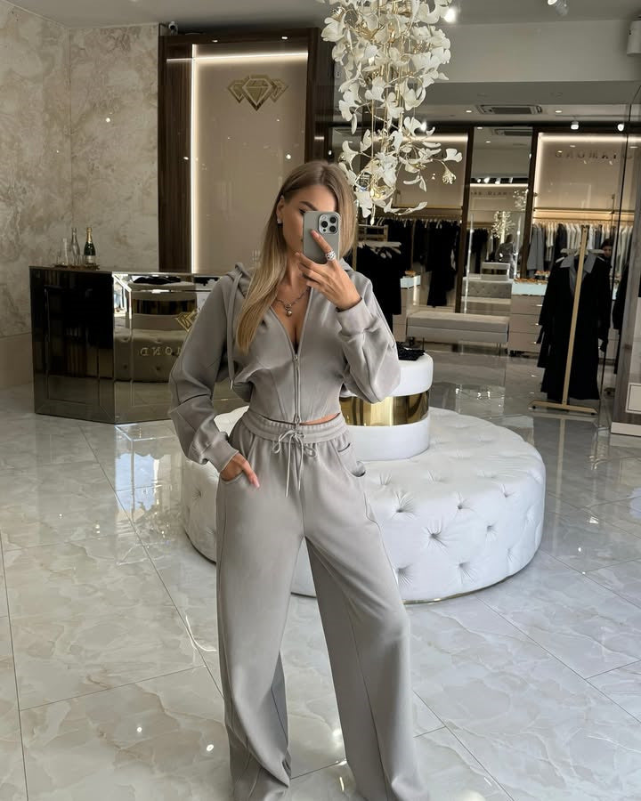Women's short zip hoodie set with balloon sleeves and high waist wide-leg lounge pants Mune Fashion
