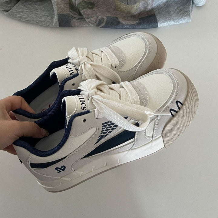 Women's sporty sneakers with breathable mesh details Mune Fashion