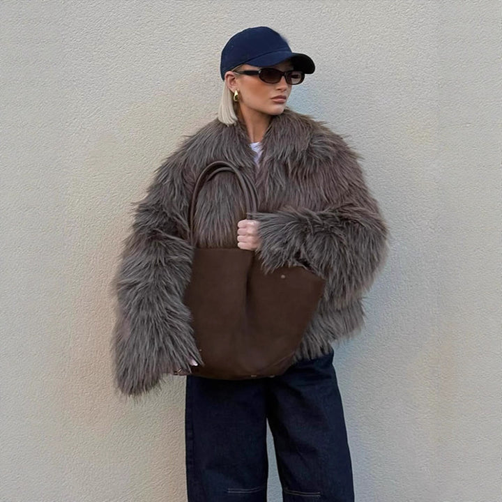 Women's Oversized Short Jacket made of Synthetic Fur in Shaggy Look with Voluminous Shawl Collar Mune Fashion