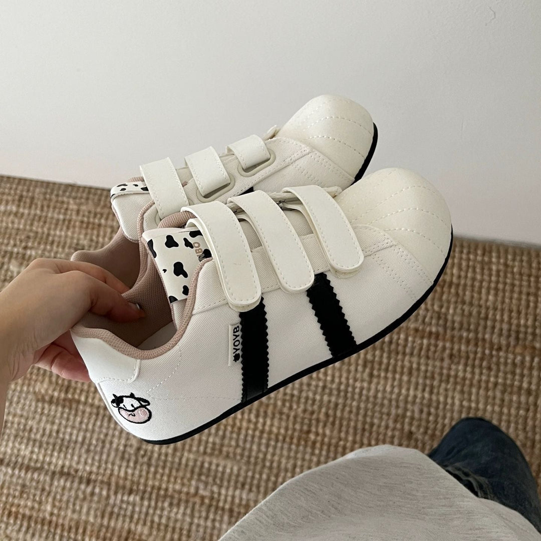 Women's sneakers with practical Velcro fasteners and fun animal designs Mune Fashion