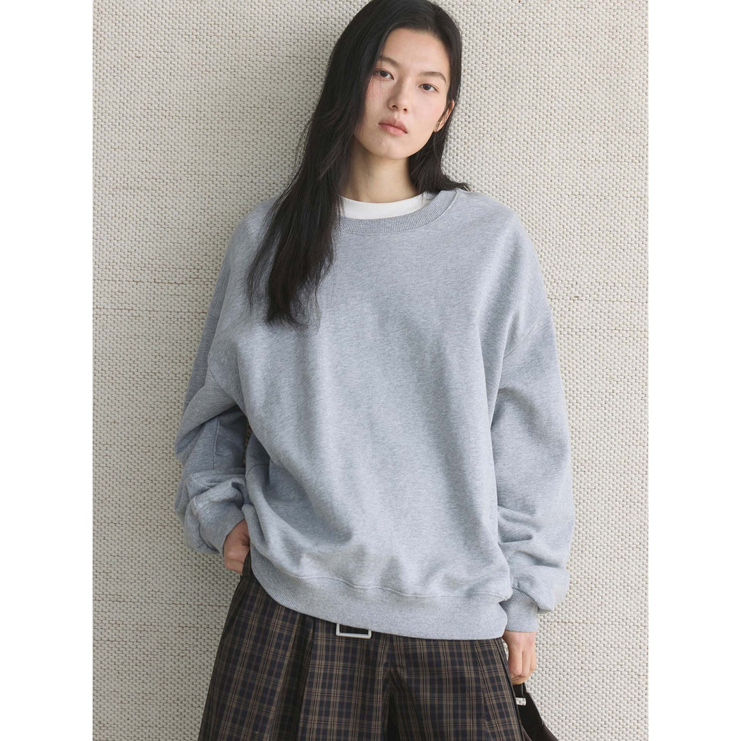 Women's Casual Oversized Sweatshirt with an extra wide cut, dropped shoulder and reinforced round neck Mune Fashion
