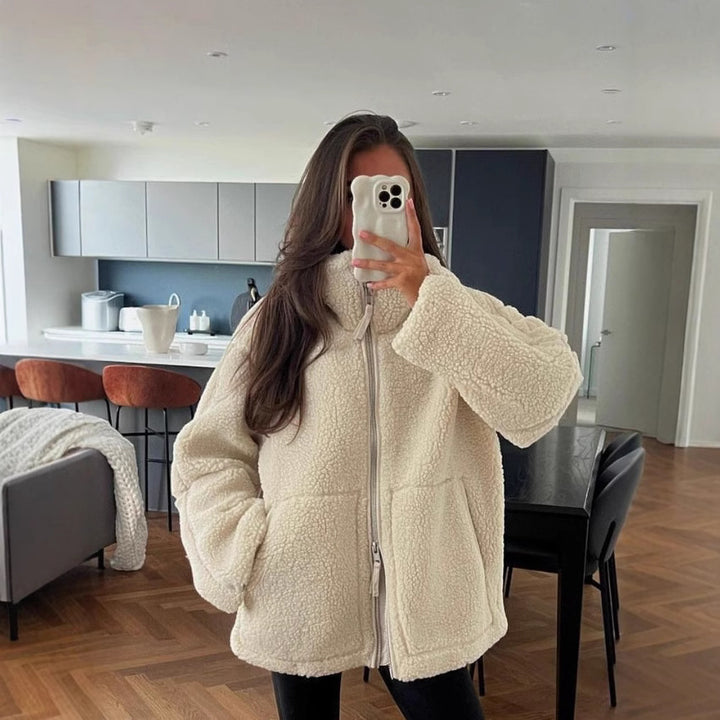 Women's Oversize Teddy Fleece Jacket with Stand-up Collar and Patch Pockets Mune Fashion
