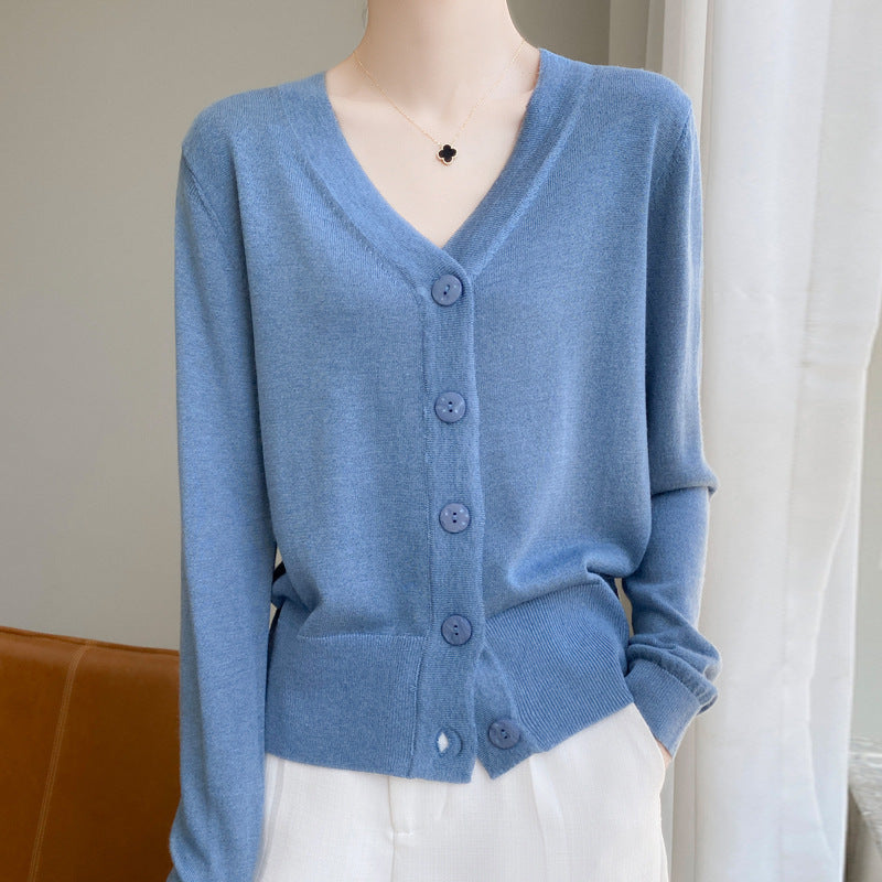 Women Light V-Neck Cardigan with Side Hem Slit and Ribbed Cuff Mune Fashion