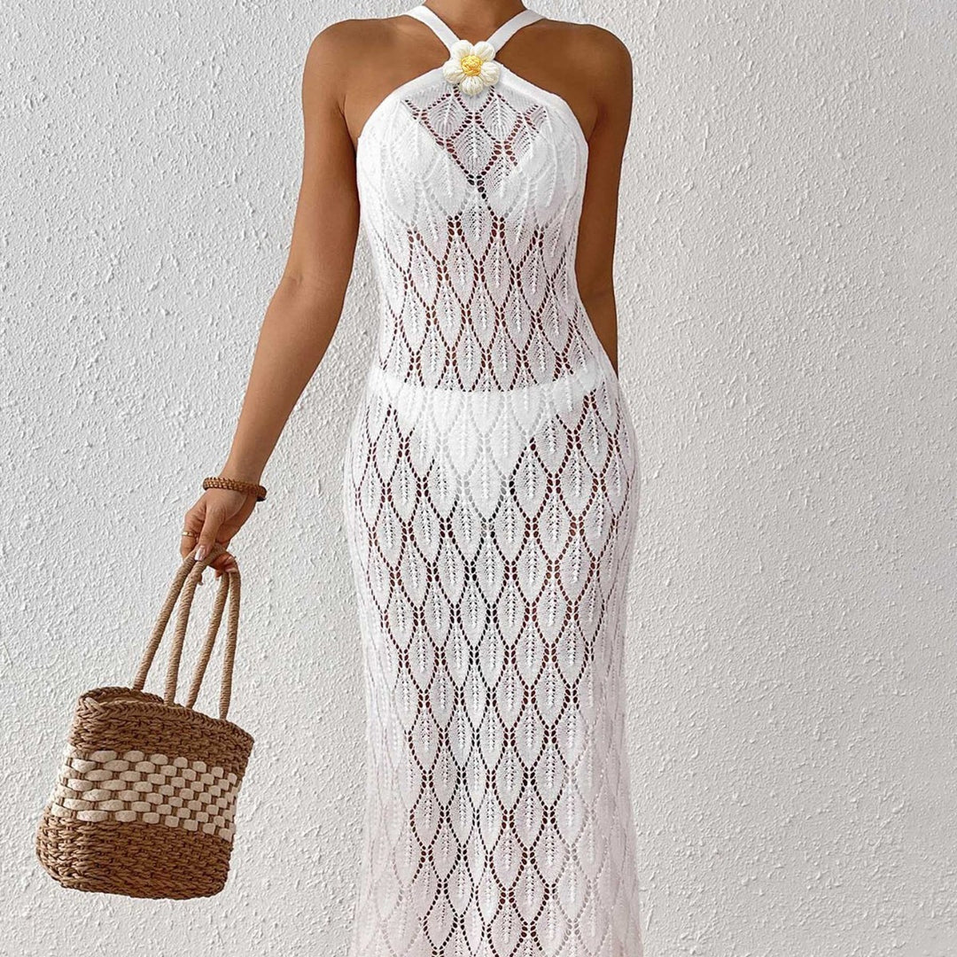 Women's crochet maxi dress with an elegant flower detail Mune Fashion