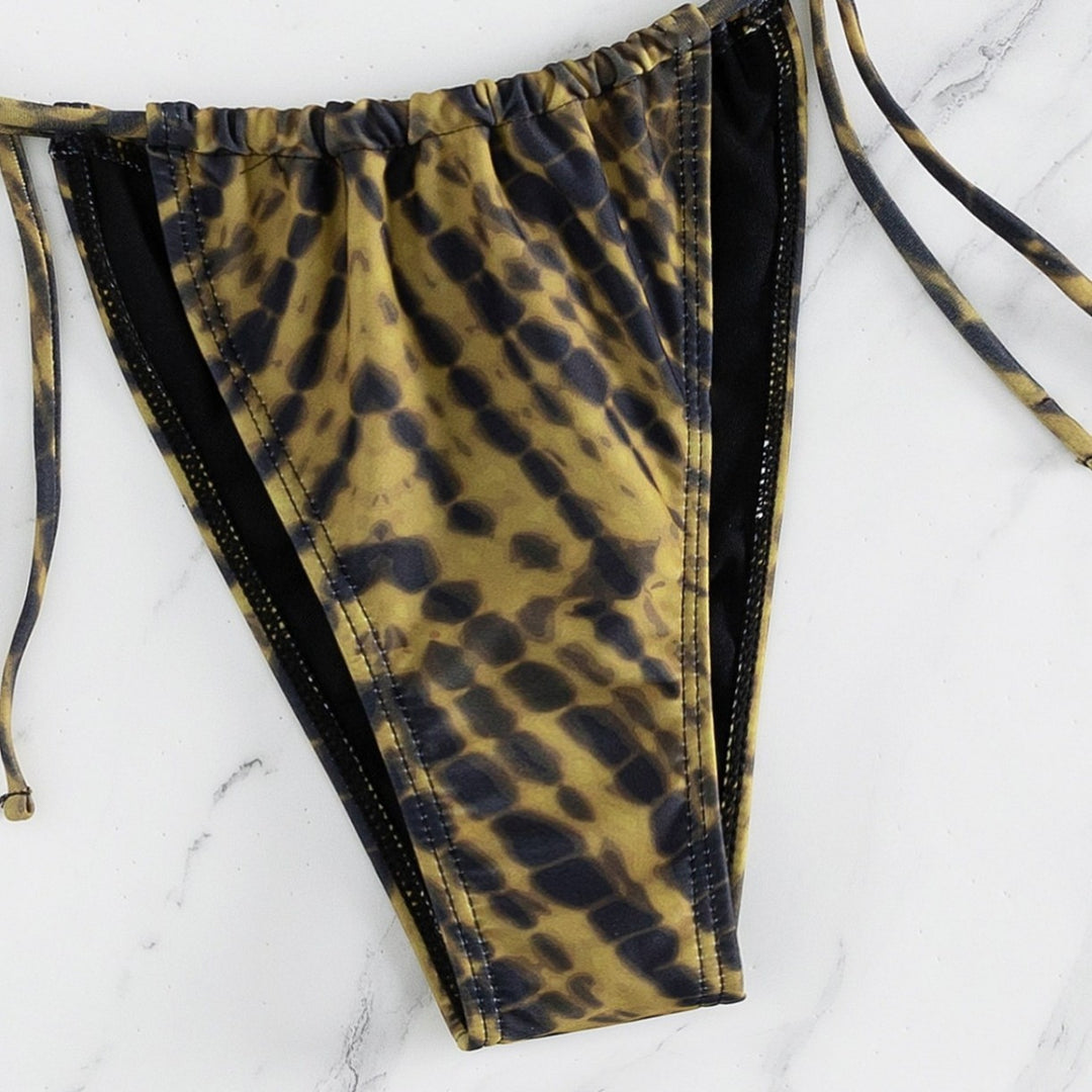 Women's Triangle Bikini with Adjustable Tie Details Mune Fashion