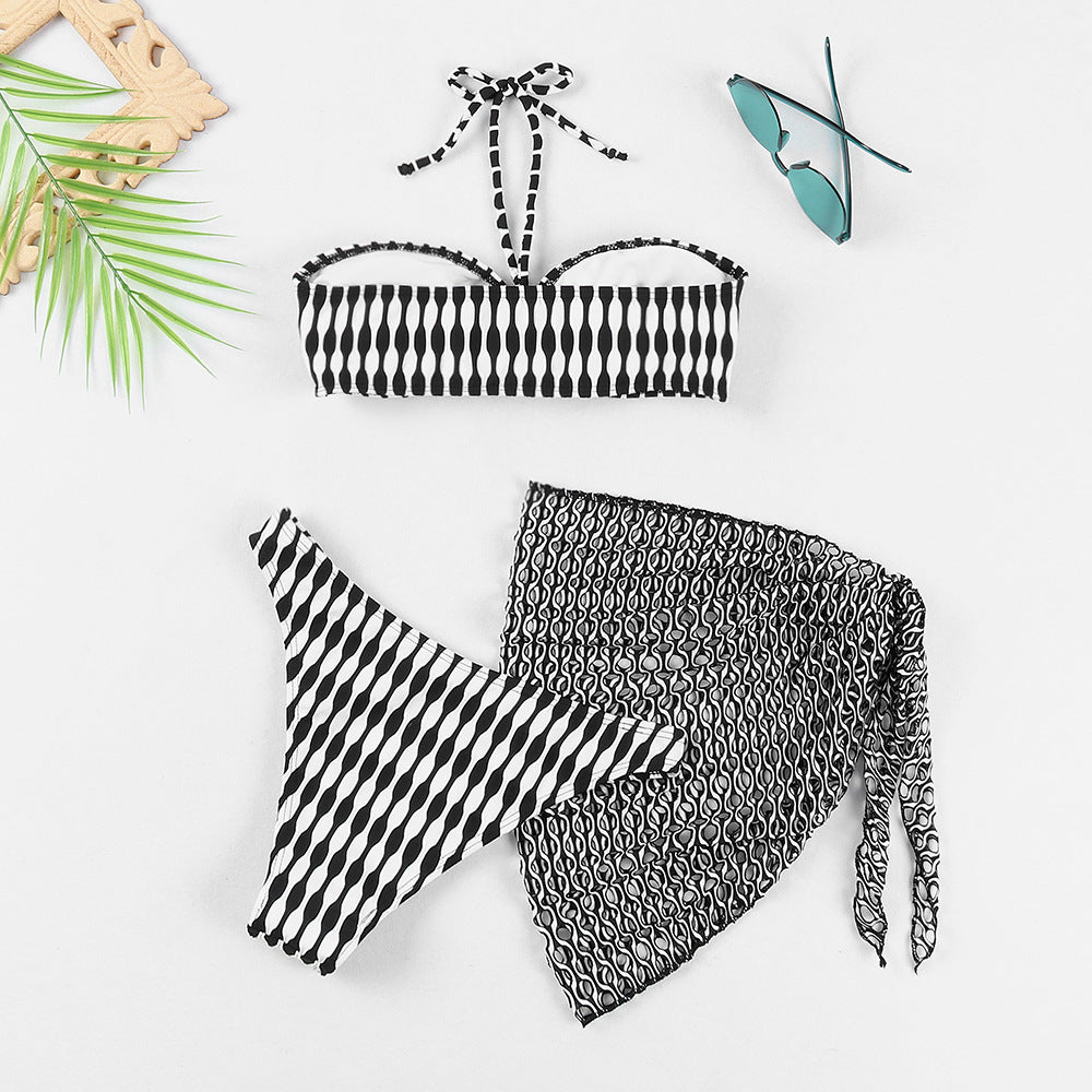 Women's bikini set with trendy knotted design and airy wrap look Mune Fashion