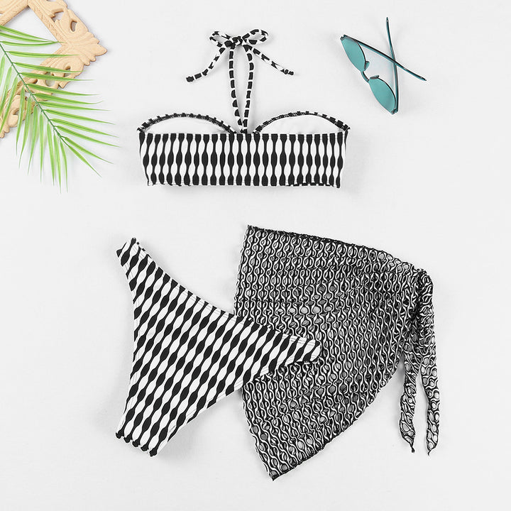 Women's bikini set with trendy knotted design and airy wrap look Mune Fashion