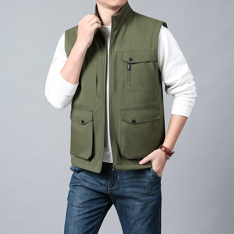 Men's functional vest in urban utility style with organizer pockets and stand-up collar Mune Fashion