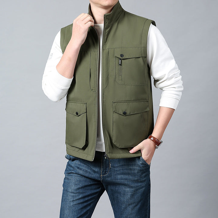 Men's functional vest in urban utility style with organizer pockets and stand-up collar Mune Fashion