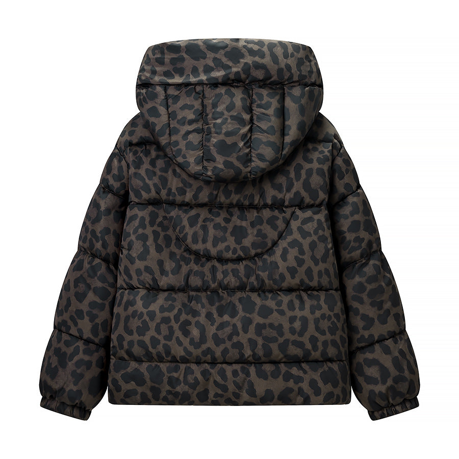 Women's short-cut quilted jacket with high hood collar, drawstring hem and leopard print Mune Fashion