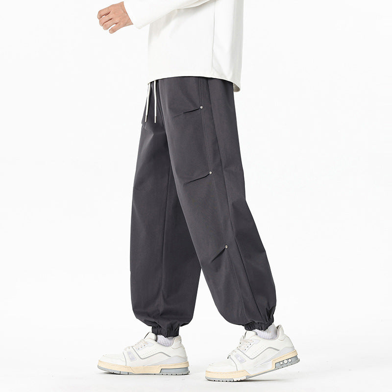 Men's stylish and loose cargo pants