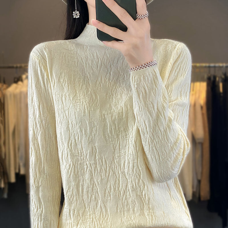 Women's Structured Fine Knit Sweater with Short Stand-Up Collar and Crinkle Look Mune Fashion