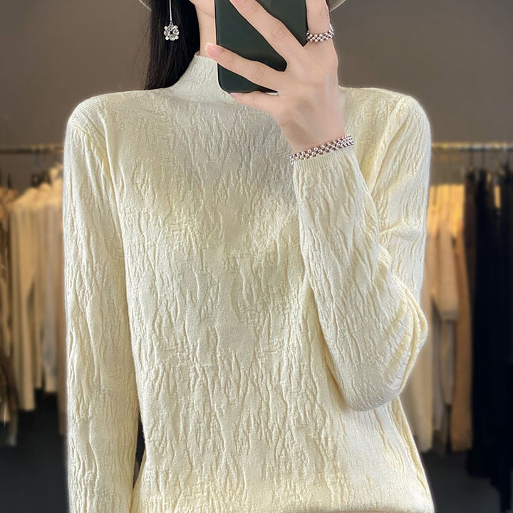 Women's Structured Fine Knit Sweater with Short Stand-Up Collar and Crinkle Look Mune Fashion