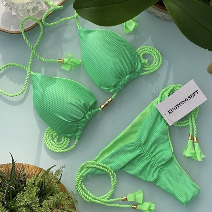 Women's bikini set with adjustable straps and sophisticated design Mune Fashion